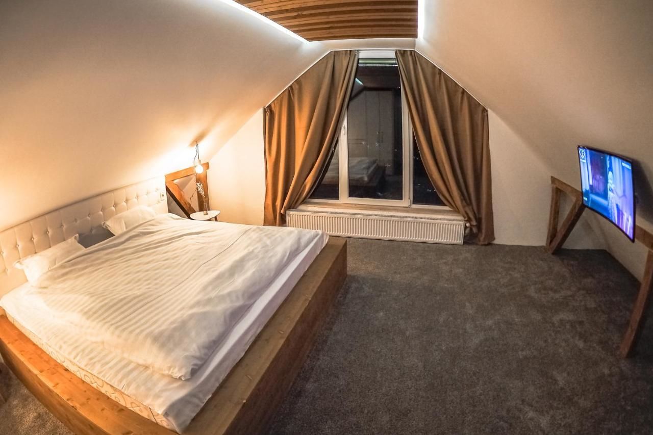 Гостевой дом Shard Boutique Hotel Брашов-43