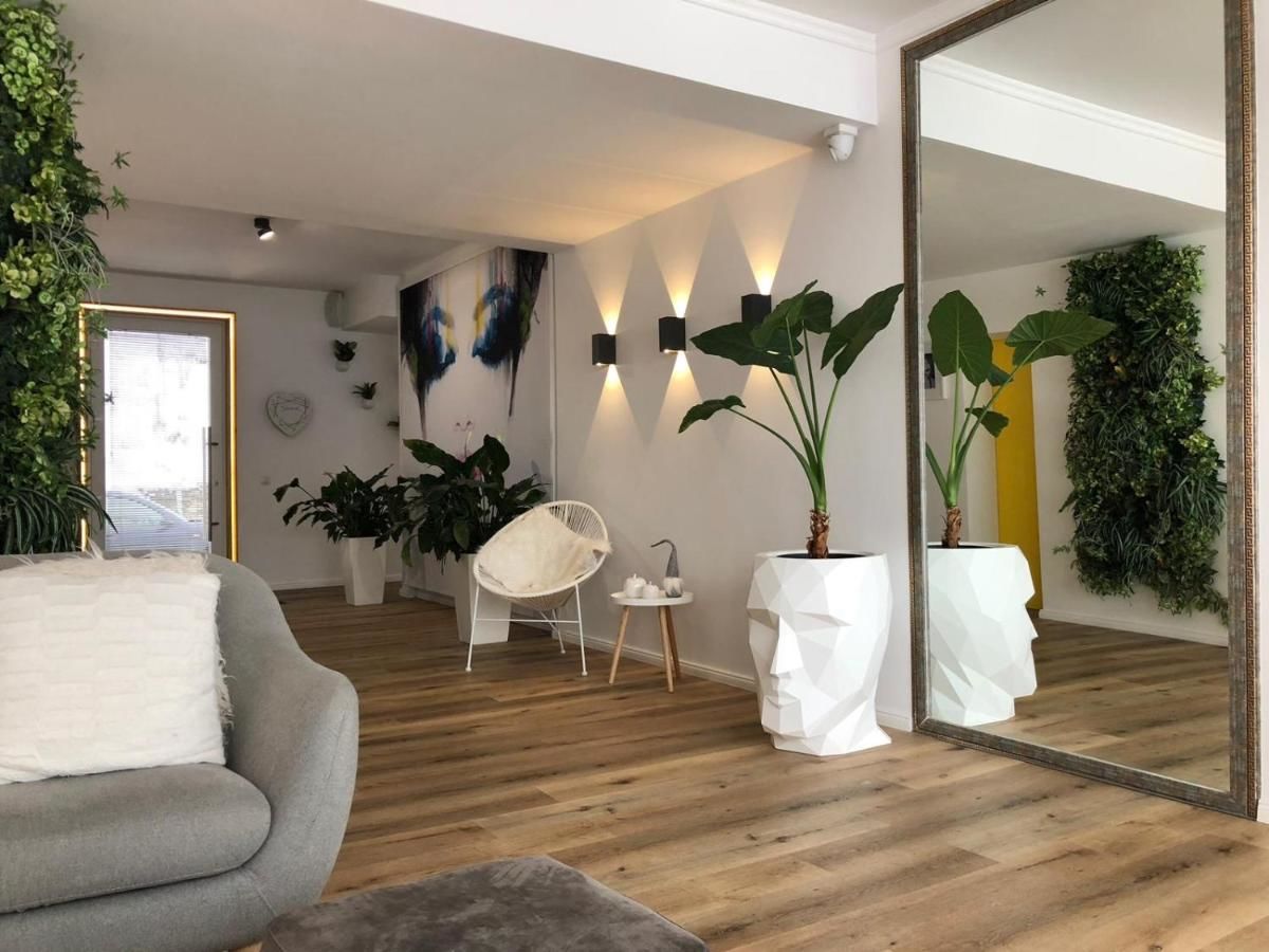 Гостевой дом Shard Boutique Hotel Брашов-10