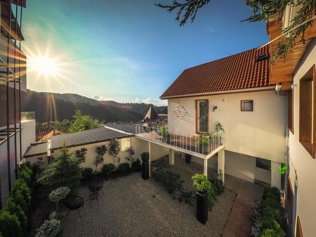 Гостевой дом Shard Boutique Hotel Брашов-12