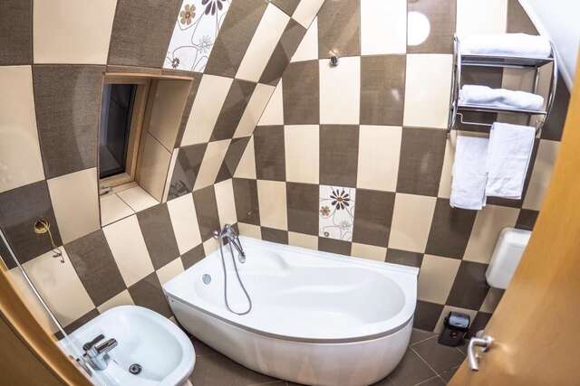 Гостевой дом Shard Boutique Hotel Брашов-45